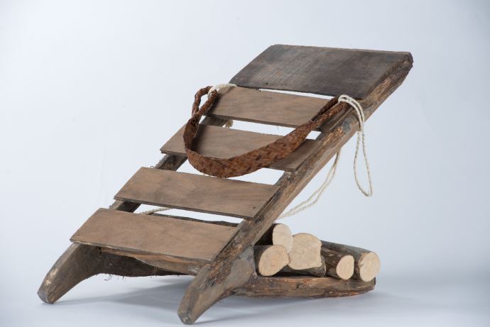 樹枝、木板、麻繩