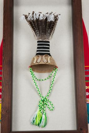 奇美部落男子羽冠