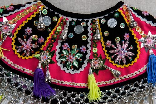 羽毛、毛線、亮片、棉布、人造纖維