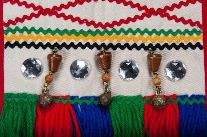 人造纖維、羽毛、毛線、麻、棉、塑膠製品