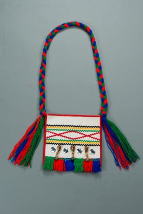 人造纖維、羽毛、毛線、麻、棉、塑膠製品