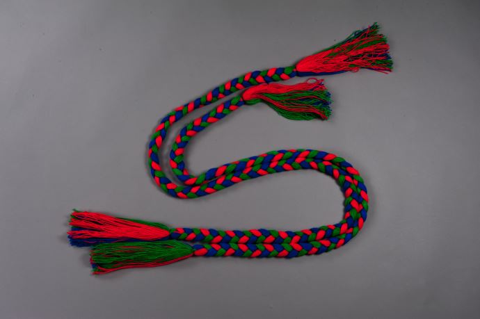 羽毛、毛線、亮片、塑膠串珠、棉、麻、人造纖維、鐵