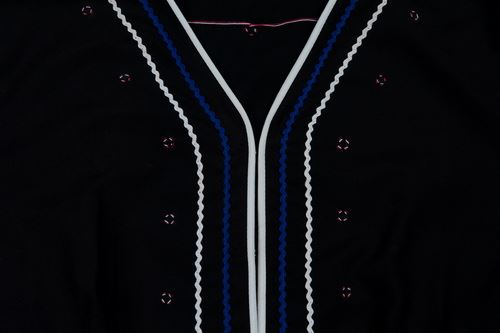 羽毛、塑膠串珠、毛線、棉布