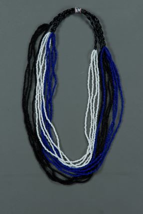 羽毛、塑膠串珠、毛線、棉布