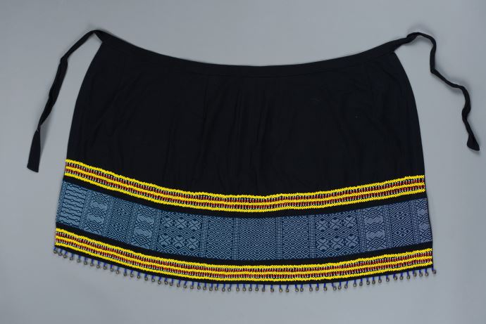 麻、棉、玻璃珠、瑪瑙珠、銅