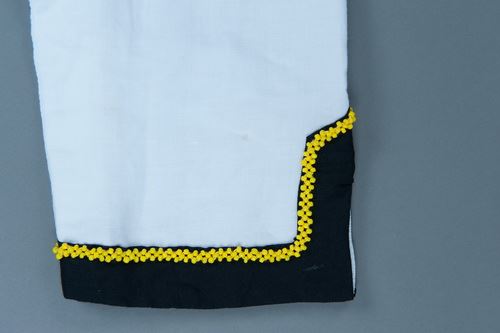 麻、棉、玻璃珠、瑪瑙珠、銅