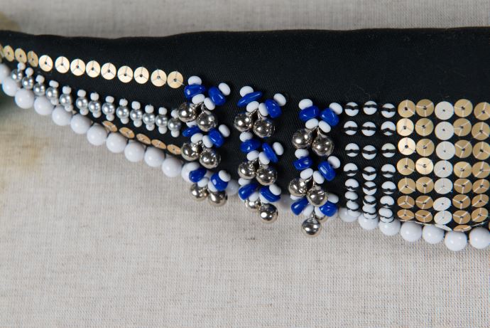 棉、麻、塑膠串珠、鈴鐺、毛線、香蕉絲