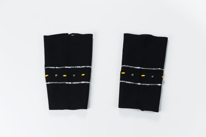 棉、麻、塑膠串珠、鈴鐺、毛線、香蕉絲