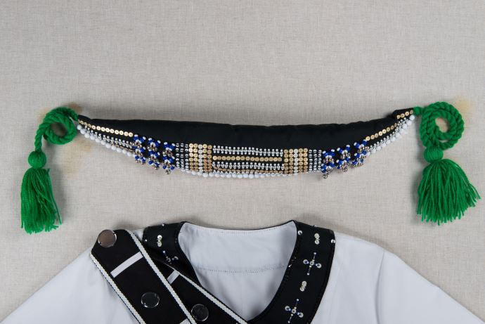 棉、麻、塑膠串珠、鈴鐺、毛線、香蕉絲