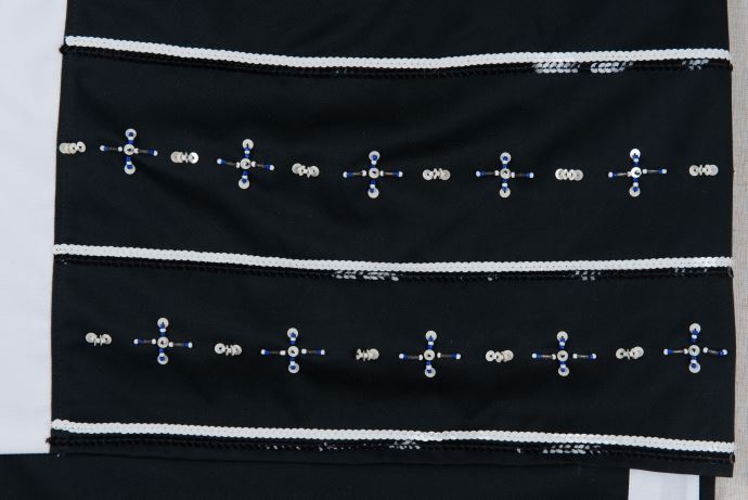 棉、麻、塑膠串珠、鈴鐺、毛線、香蕉絲